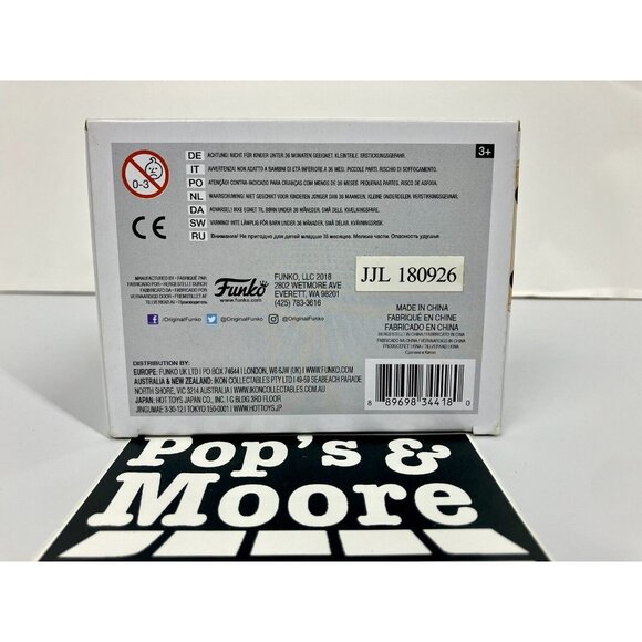 Funko Pop! Superman 251 Specialty Series Vinyl Figure With Protector - Picture 7 of 16